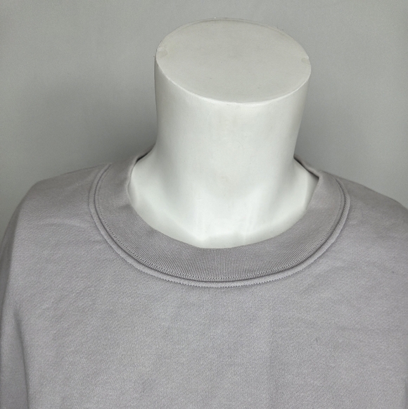 ALO Yoga  Extreme Cropped Pullover Gray Long Sleeve Sweatshirt - Picture 4 of 11